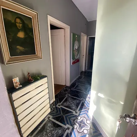 Apartamento Door House Tirana