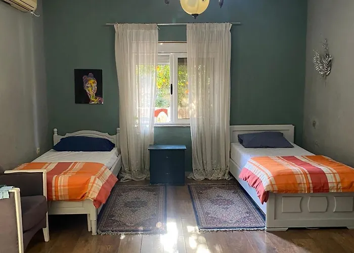 Door House דירה טיראנה